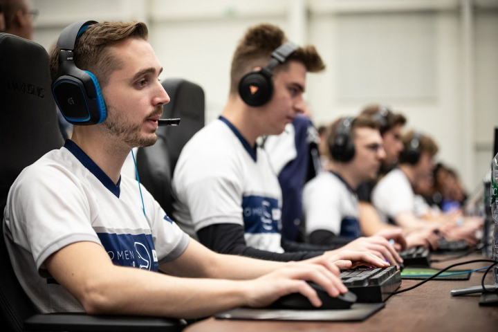 LoL : MCES change de support - LFL 2019